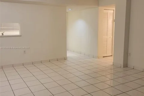 8520 SW 133rd Ave Rd # 116, Miami FL 33183