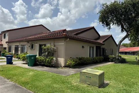 3313 W Inverrary Blvd W, Lauderhill FL 33319