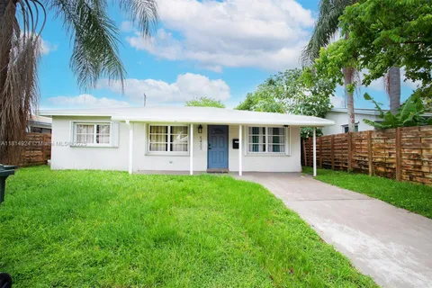 5433 NE 1st Ave, Oakland Park FL 33334