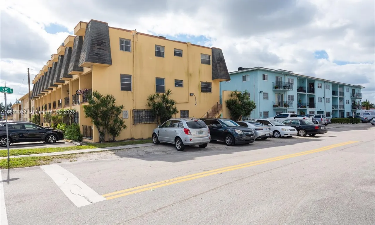 3494 E 4th Ave # 1207, Hialeah FL 33013