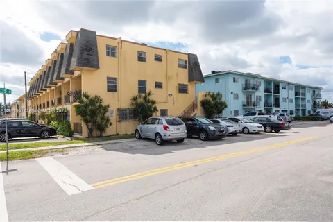 3494 E 4th Ave # 1207, Hialeah FL 33013