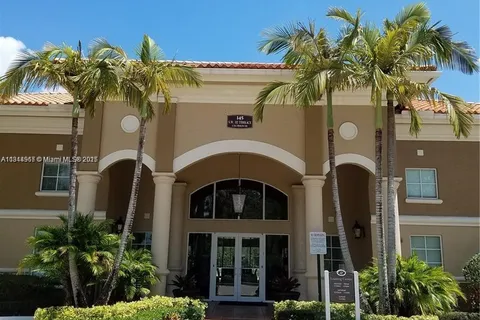 100 SW 117th Ter # 2104, Pembroke Pines FL 33025