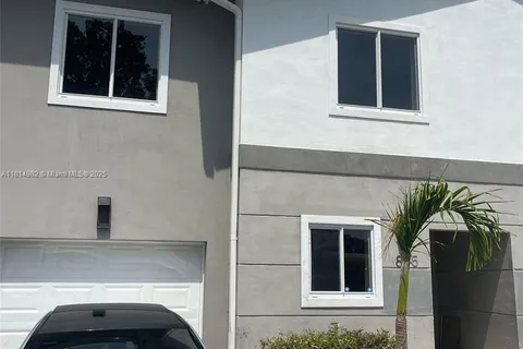 817 NW 3rd Ave, Fort Lauderdale FL 33311