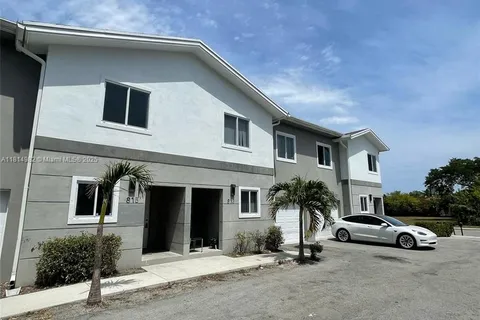 817 NW 3rd Ave, Fort Lauderdale FL 33311