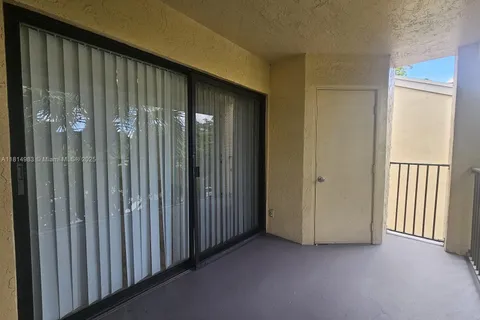 9999 Summerbreeze Dr # 209, Sunrise FL 33322