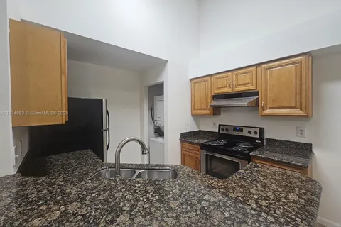 9999 Summerbreeze Dr # 209, Sunrise FL 33322
