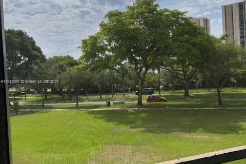 20400 SW Country Club Dr # 209, Aventura FL 33180