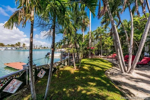 8142 Byron Ave # 2, Miami Beach FL 33141