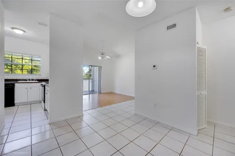 1761 NW 96th Ter # 3L, Pembroke Pines FL 33024