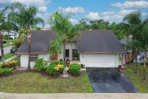 9300 NW 32nd Mnr, Sunrise FL 33351