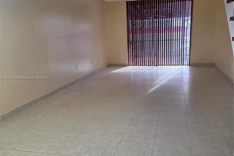 4102 W 10th Ln # 28, Hialeah FL 33012