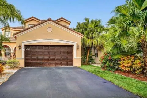 1294 Chinaberry Dr # 1294, Weston FL 33327