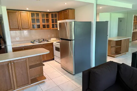 217 Suffolk F # 217, Boca Raton FL 33434