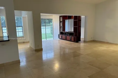 21220 Harbor Way # 22, Aventura FL 33180