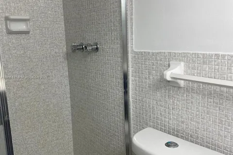 16701 NE 14th Ave # 214, Miami FL 33162
