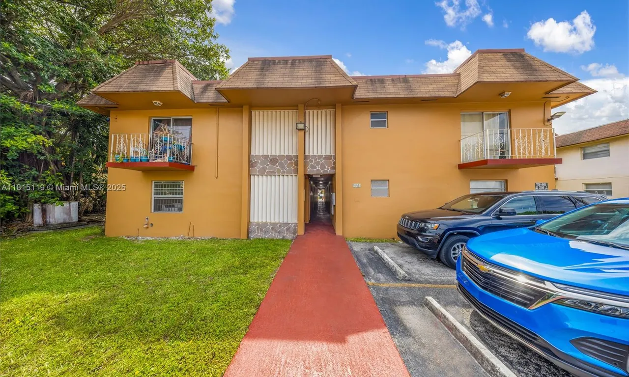 980 NW 45th Ave, Miami FL 33126
