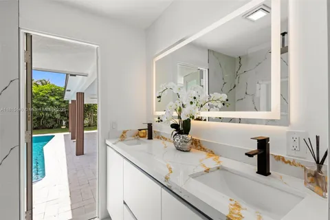 1365 SW 14th St, Boca Raton FL 33486