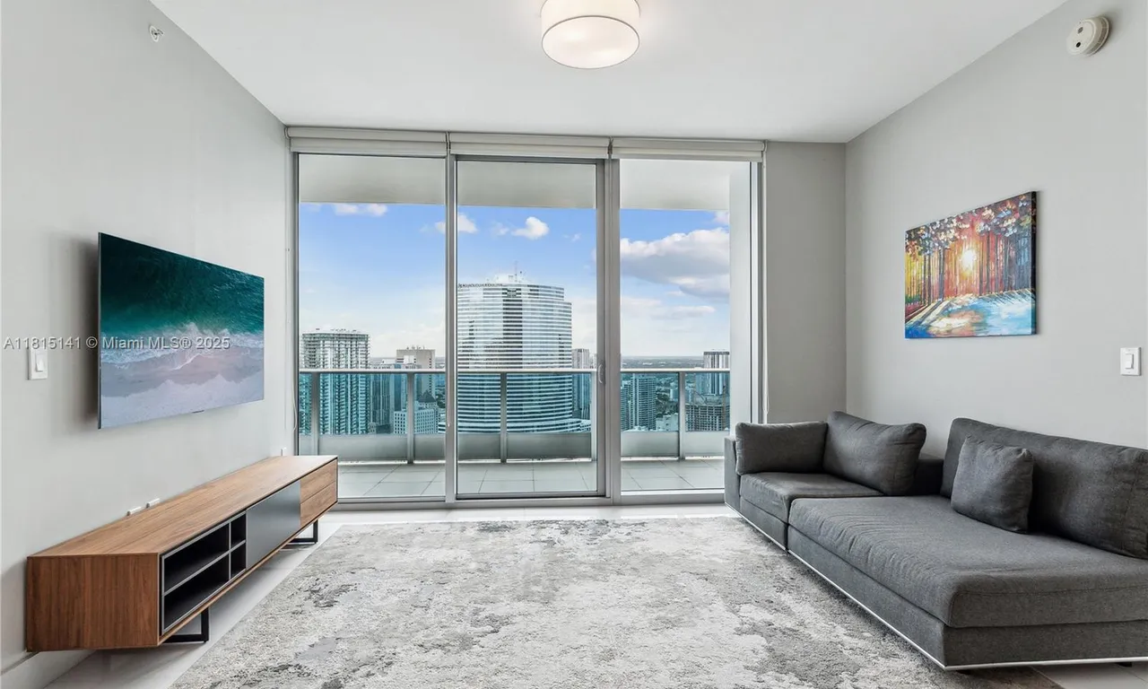 200 Biscayne Boulevard Way # 4912, Miami FL 33131