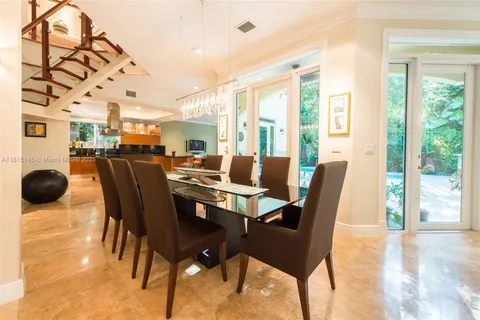 3665 Justison Rd, Miami FL 33133