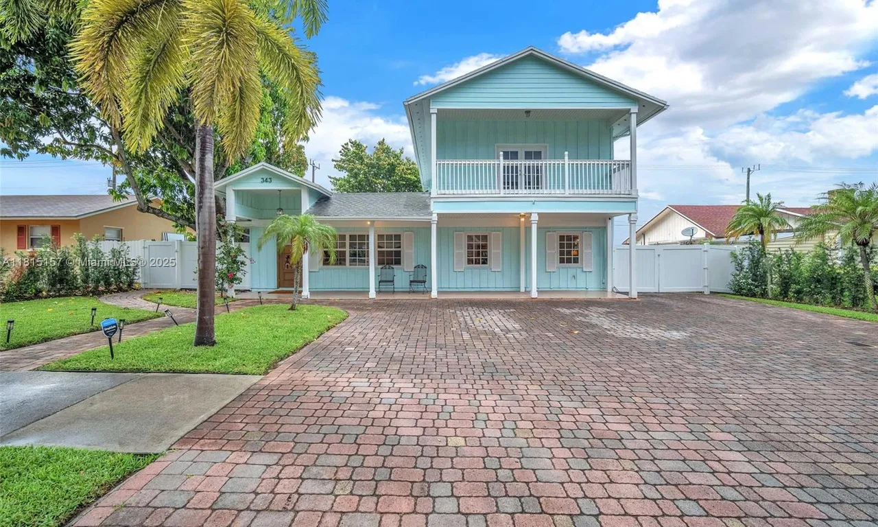 343 NW 23rd St, Boca Raton FL 33431