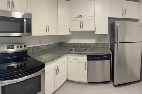 4810 NW 79th Ave # 205, Doral FL 33166