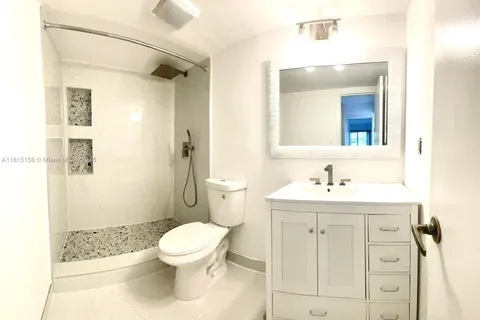 4810 NW 79th Ave # 205, Doral FL 33166