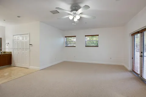 2913 SW 30th Ct # 2913, Miami FL 33133