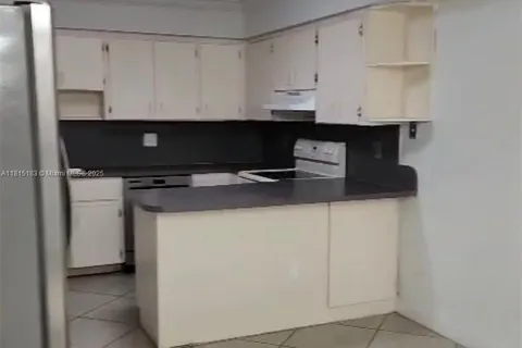 1750 W 56th St # 108, Hialeah FL 33012