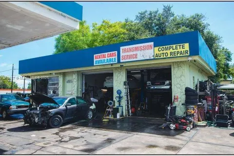 3334 S 15th, St Petersburg FL 33127