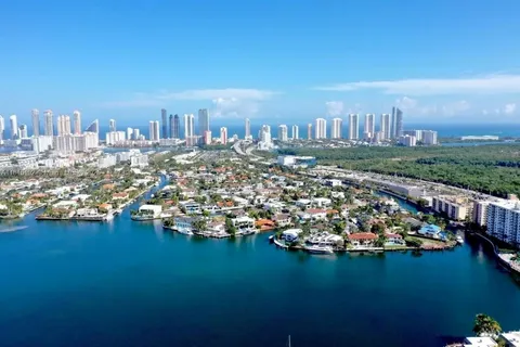 16570 NE 26th Ave # 6B, North Miami Beach FL 33160