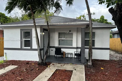 6729 NW 4th Ct # 1, Miami FL 33150