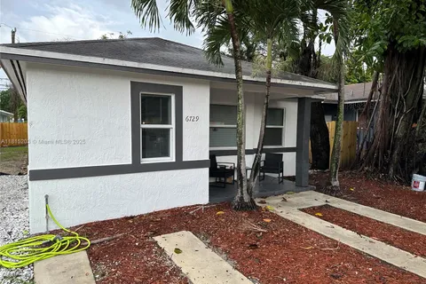 6729 NW 4th Ct # 1, Miami FL 33150