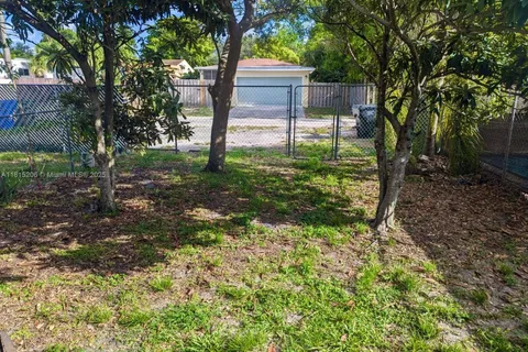 2442 Wilson St # 2444, Hollywood FL 33020