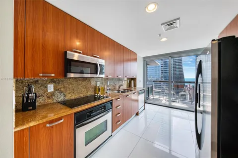 1395 Brickell Ave # 3404, Miami FL 33131