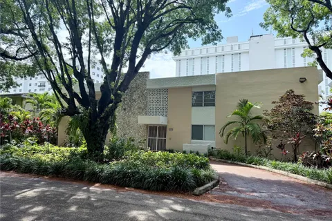 1235 Mariposa Ave # 7, Coral Gables FL 33146