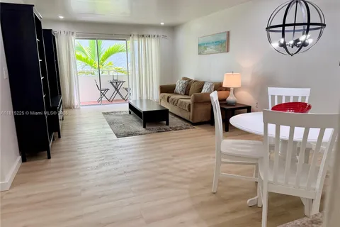 1235 Mariposa Ave # 7, Coral Gables FL 33146