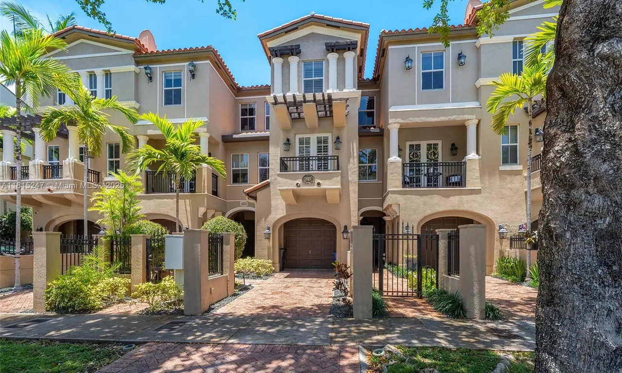 615 Santander Ave # C, Coral Gables FL 33134
