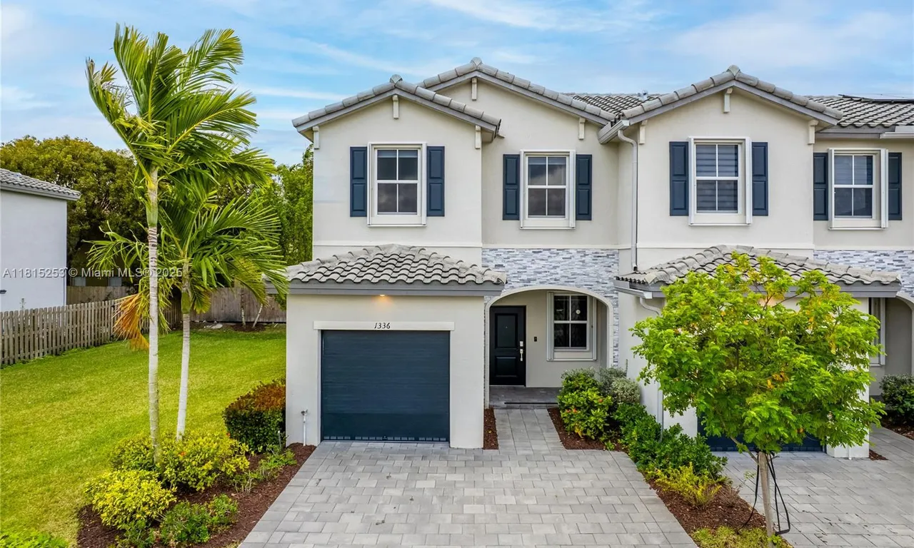 1336 SE 26th Ter, Homestead FL 33035