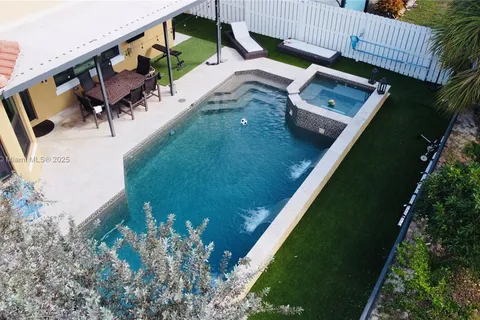 3864 Aspen Leaf Dr, Boynton Beach FL 33436