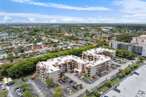995 SW 84th Ave # 126, Miami FL 33144