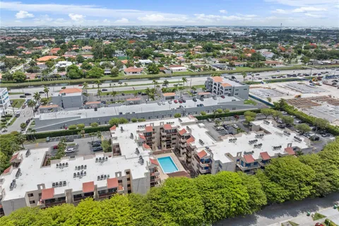 995 SW 84th Ave # 126, Miami FL 33144