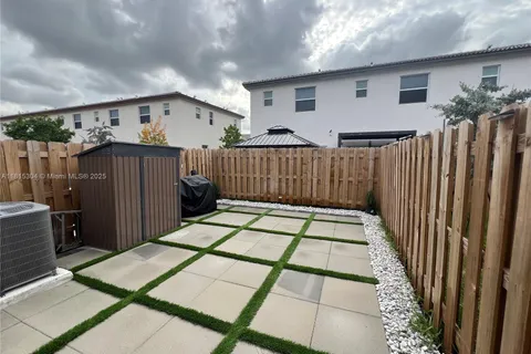 12142 NW 24th Ct, Miami Gardens FL 33167