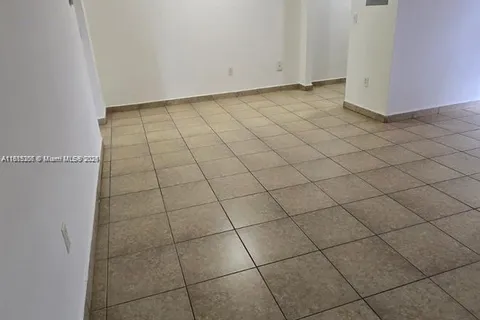 690 NE 123rd St # 207, North Miami FL 33161