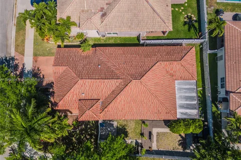 814 Kapok Way, Weston FL 33327