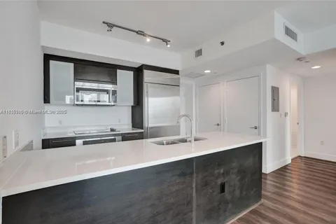 55 SE 6th St # 3604, Miami FL 33131