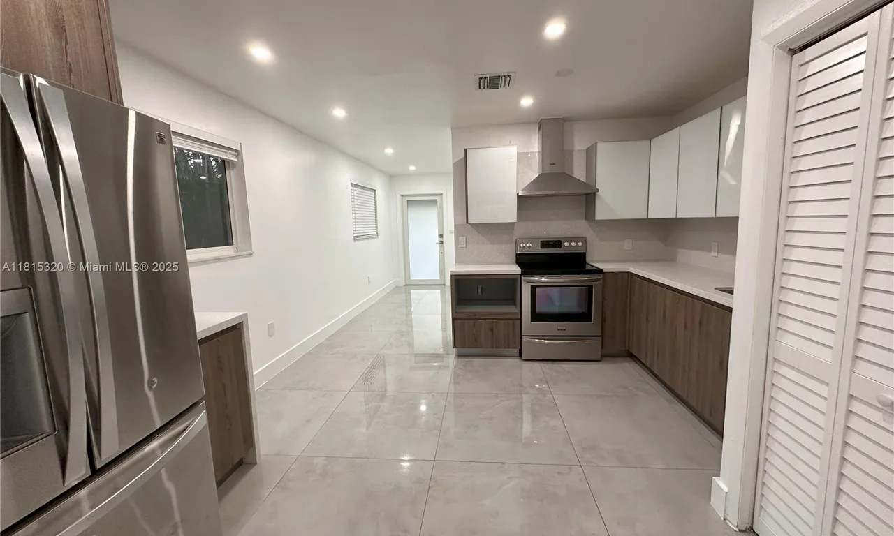 2785 SW 33rd Ave # 2785, Miami FL 33133