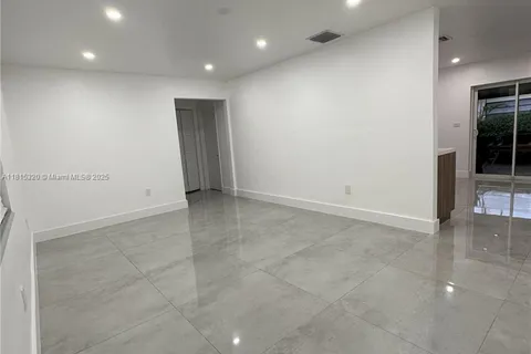 2785 SW 33rd Ave # 2785, Miami FL 33133