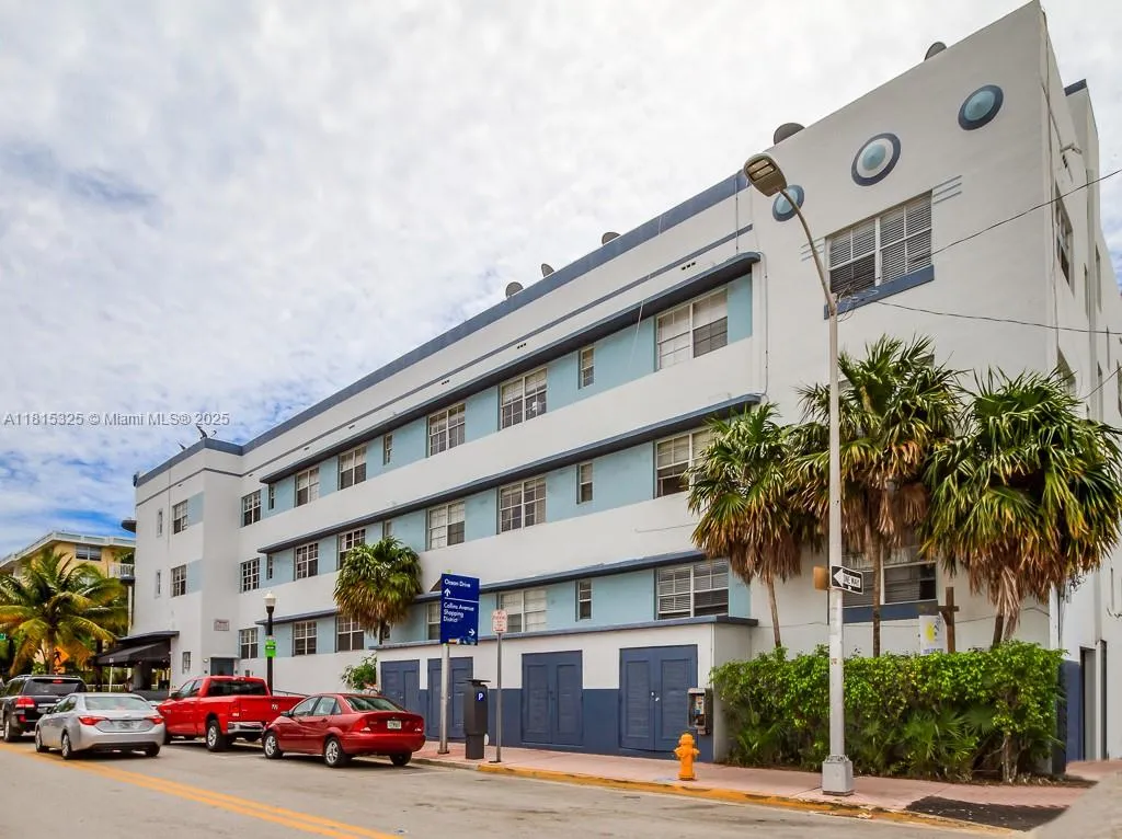 1360 Collins Ave # 101, Miami Beach FL 33139