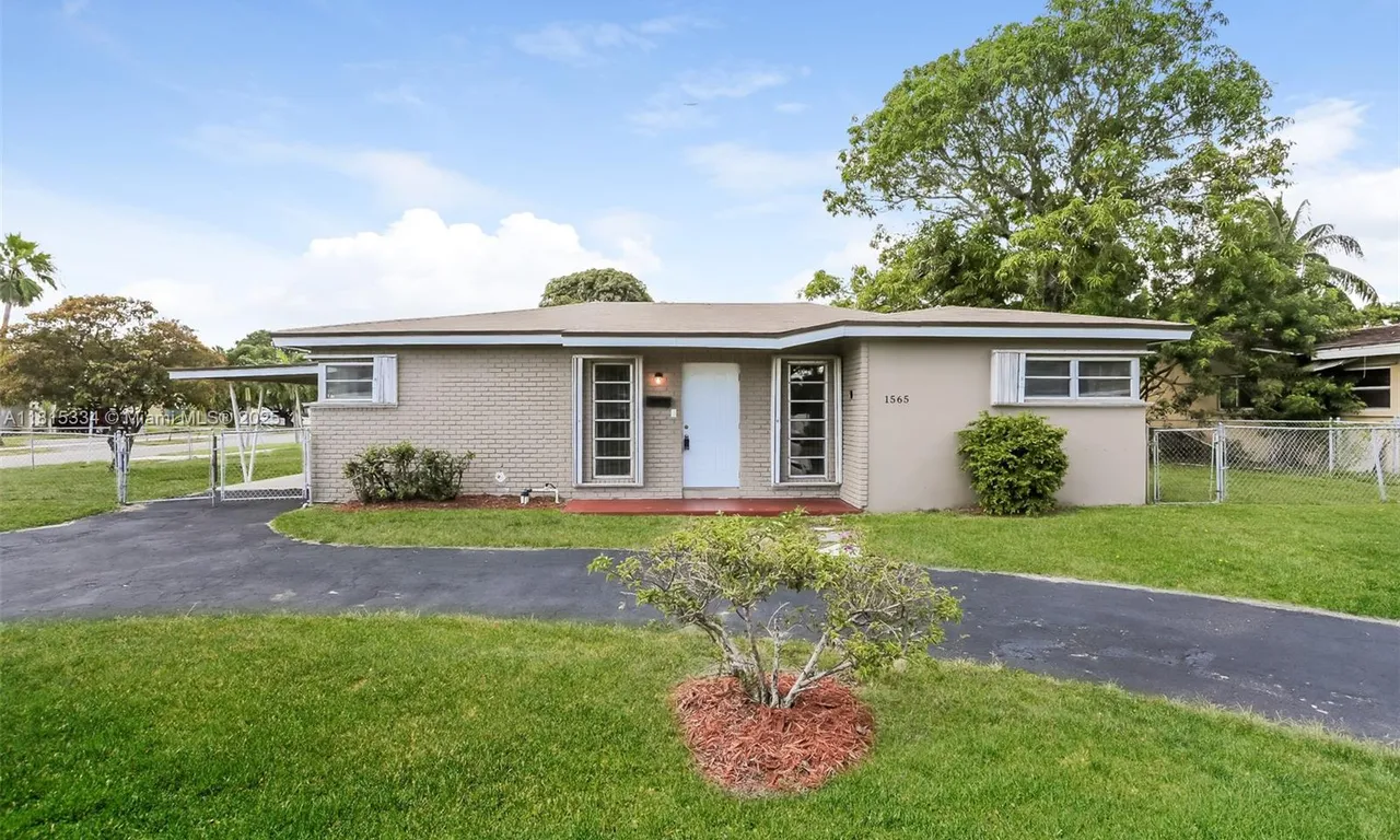 1565 NW 6th Ave, Pompano Beach FL 33060