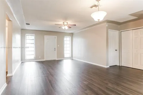 1565 NW 6th Ave, Pompano Beach FL 33060